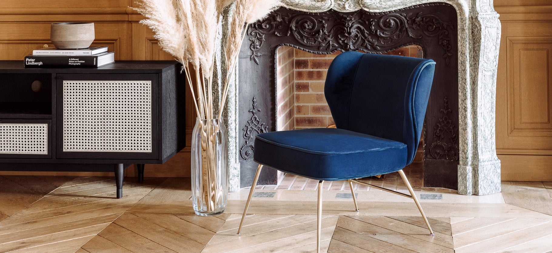 Inspiration WAYNE LOUNGE Sessel Blau / Gold Samt / Edelstahl
