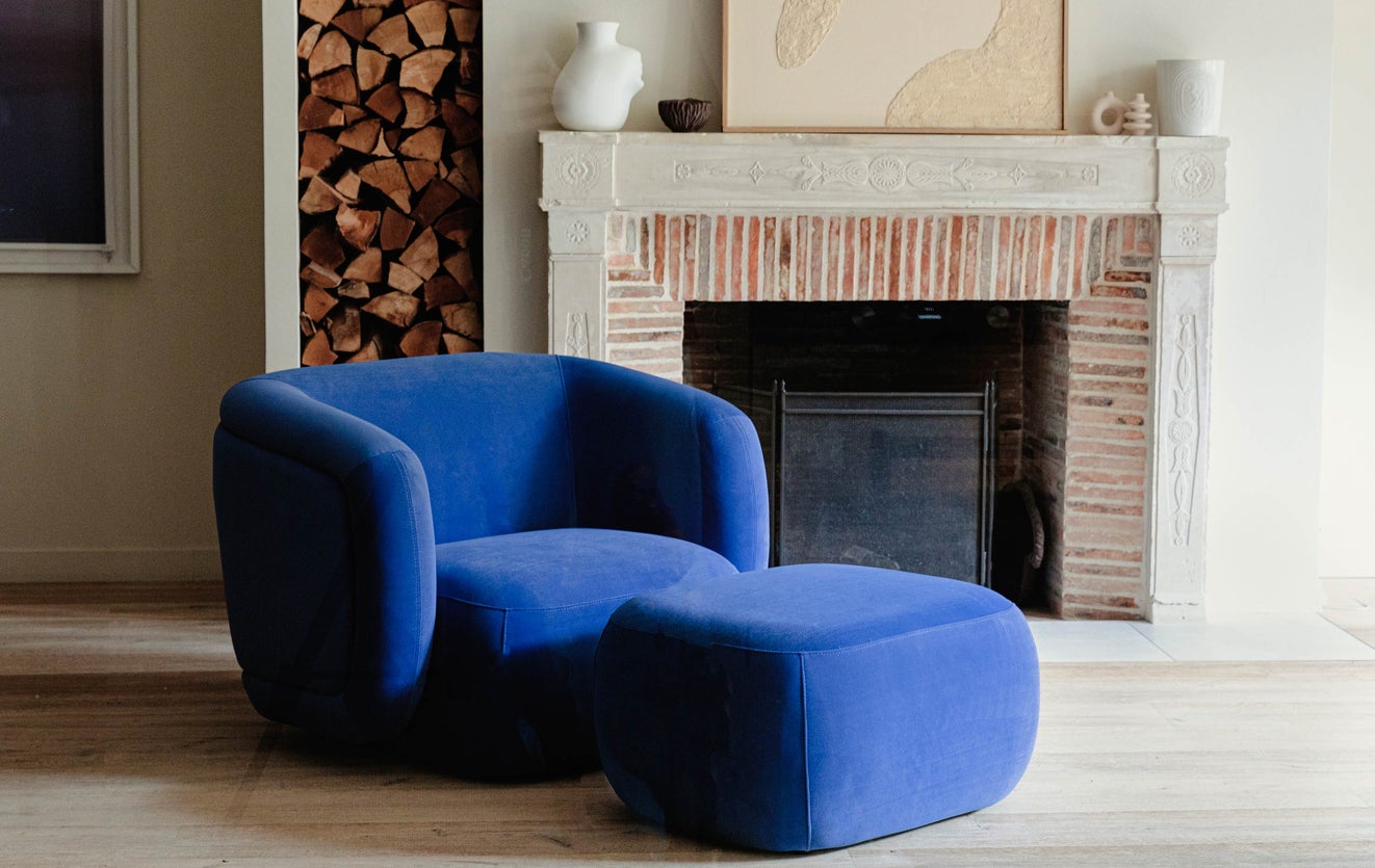 Inspiration VOLTA Hocker & Poufs Elektrischblau Samt / Holz