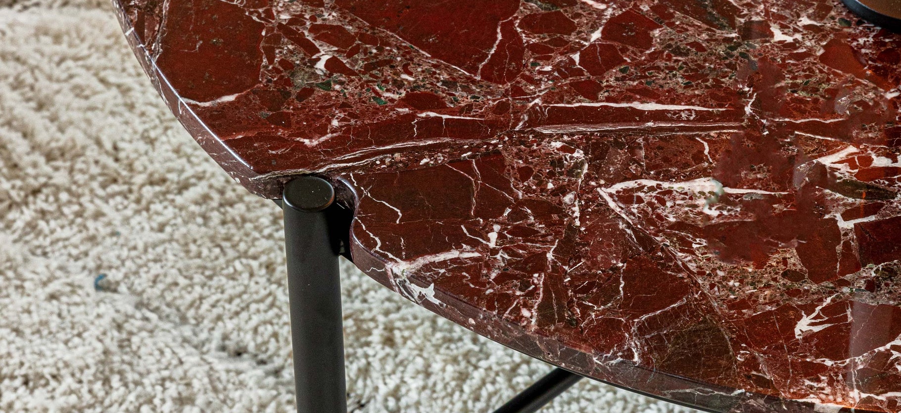 Inspiration VITTORIO Tables basses Rouge / Noir Marbre / Métal