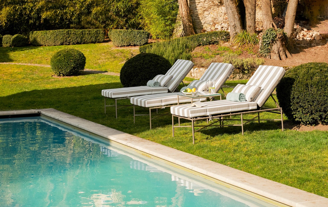 Inspiration BEL AIR Chaise longue da giardino Bianco / Talpa Tessuto impermeabile / Metallo