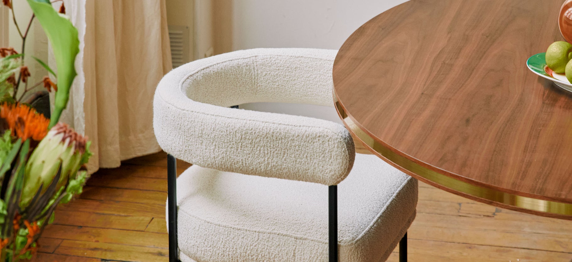 Inspiration FRIDA Tables à manger Marron / Doré Bois / Métal