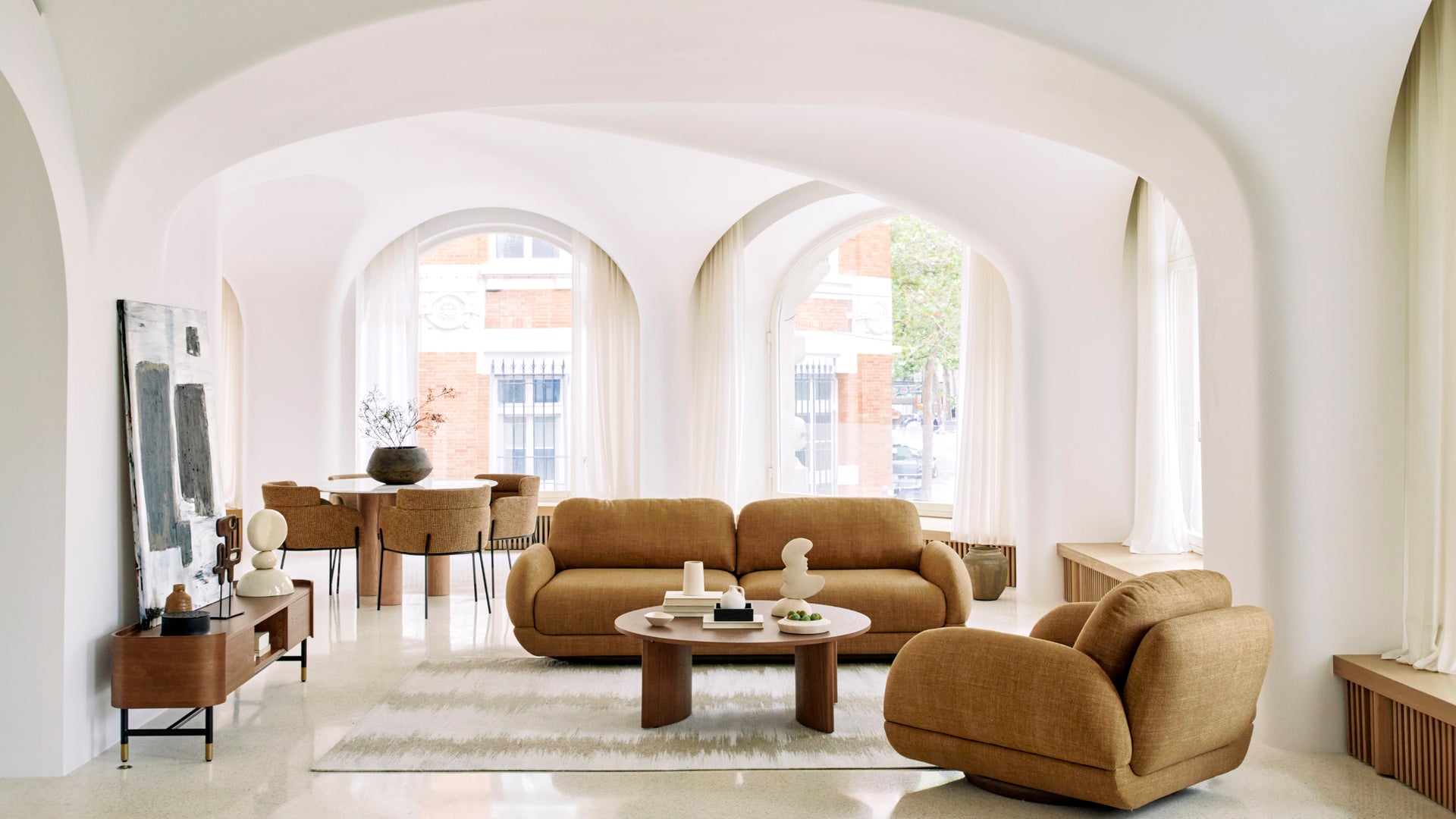 The Timeless Edit - Salon Massao Cognac