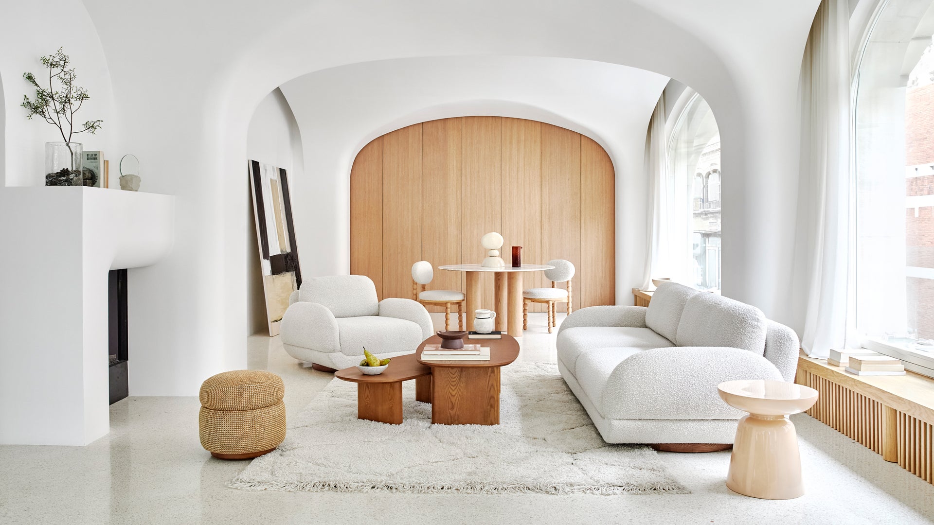 The Timeless Edit - Salon Massao Blanc