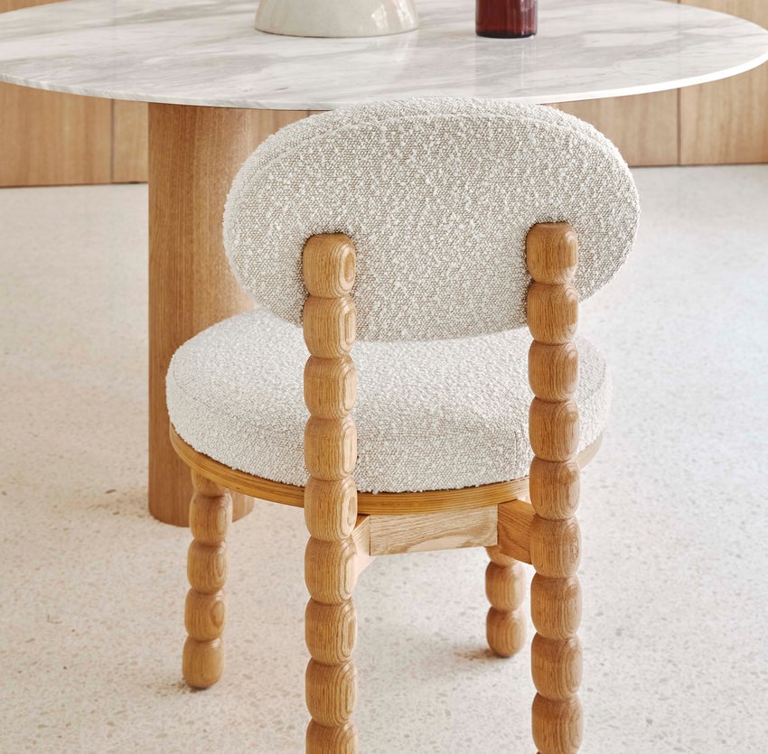 Inspiración BOLD Sillas de comedor Marrón / Blanco Bouclé / Madera