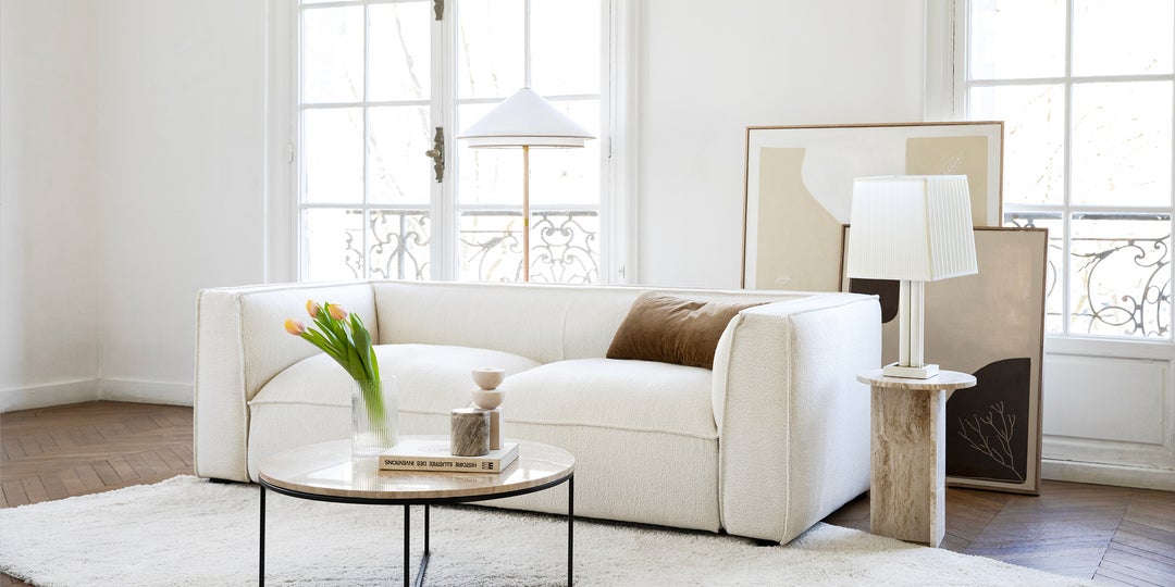 Consigli Scegliere tra divano e poltrona: le soluzioni ideali per i soggiorni piccoli Il nostro consiglio