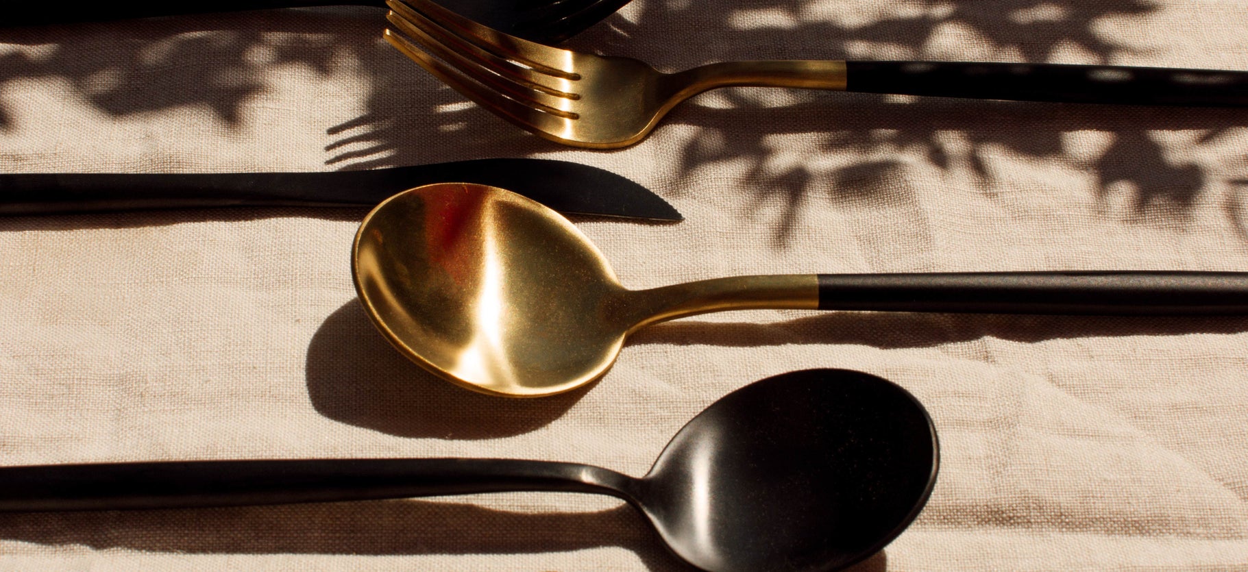 Inspiration ENVY Besteck Schwarz / Gold Edelstahl