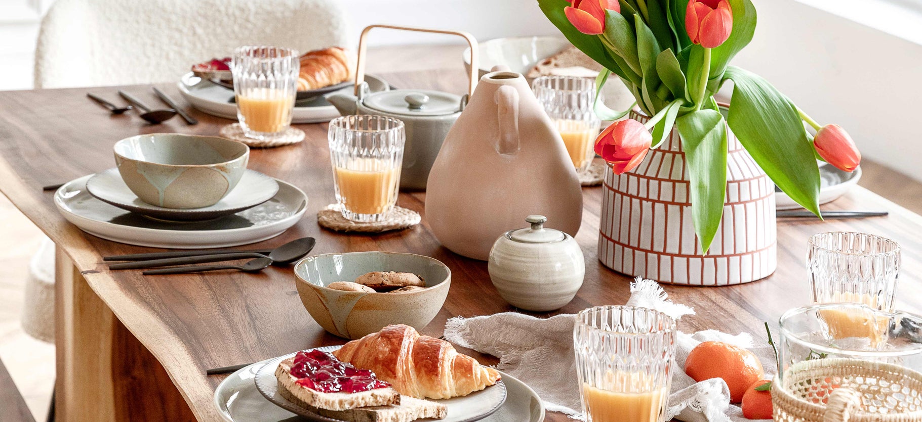 Inspiration Daya Tables à manger Bois naturel Bois naturel